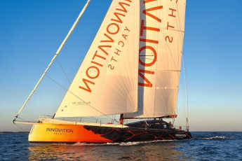 Nordbert Sedlacek startet 6. Rekordversuch mit seinem Boot aus Stein