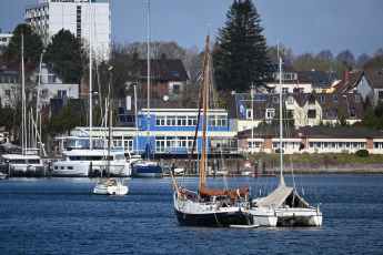 La Marina vuole occupare il porto di Plüschow - i marinai devono fare strada