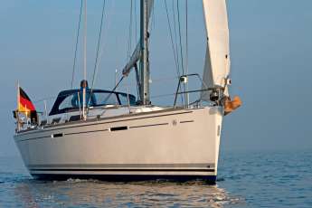 Bateau de grande série non conventionnel en test d'occasion