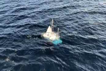 Segelboot treibt führerlos vor Frankreich – Mann vermisst