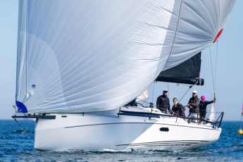 Golden season opener off Kiel - with Olympic champion on top