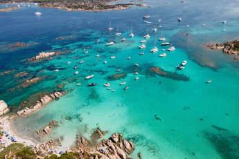 La Maddalena - nuove regole senza divieto di ancoraggio