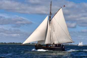 The customs cruiser “Viking” on the move as a floating museum