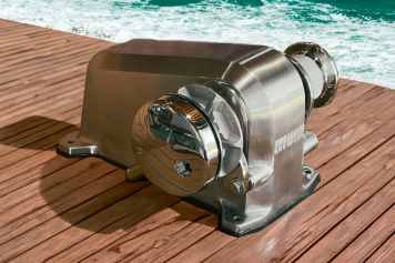 Muir löst Korrosions- und Platzprobleme an Deck