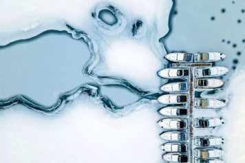 Überwintern im Wasser – so bleibt Ihr Liegeplatz eisfrei