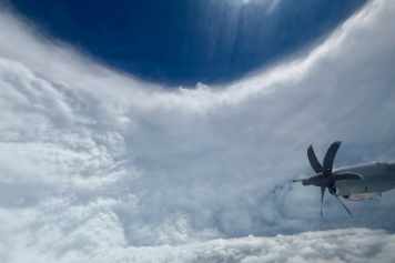 Hurrikan mit Kurs auf Europa