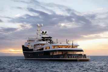 Sowjetischer Eisbrecher wird Expeditions-Superyacht