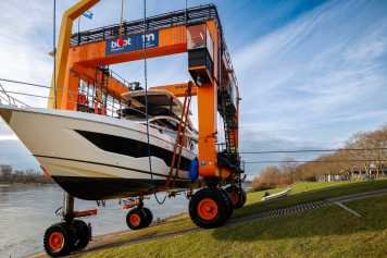 "Big Willi" ensures superyacht spectacle on the Rhine