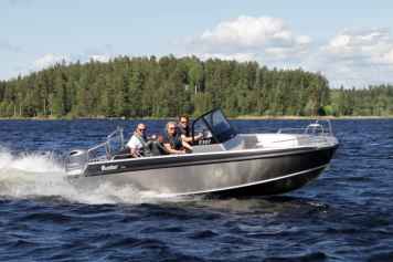 New centre-console boats based on a familiar design