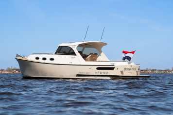 Vielseitige Hardtop-Yacht aus den Niederlanden