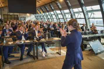 Hightech und Luxus im Fokus des Familientreffens