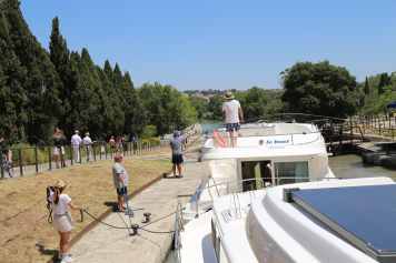 Mit dem Hausboot von Argens bis Lattes