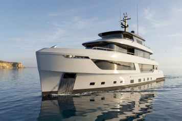 Mix aus Yacht und Explorer