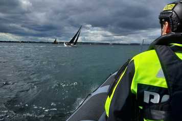 Alssund - Police check more on the water
