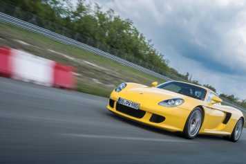 Rennsport-V10 mit zehn Zylindern für die Straße