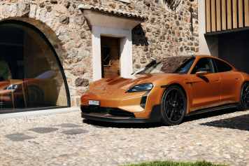 Einzigartiger Taycan Turbo GT für Porsche-Enthusiasten angefertig