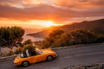 PORSCHE 911 TARGA – SOMMER-TRAUM-GELB