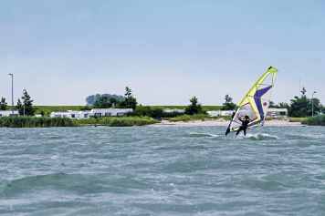 Campingplätze für Surfer in den Niederlanden