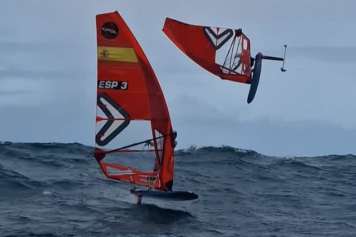 Frontloop auf dem iQFOiL - Nacho Summers auf Abwegen