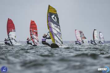 Prien und Gibson auch nach Tag drei in Hvide Sande vorne