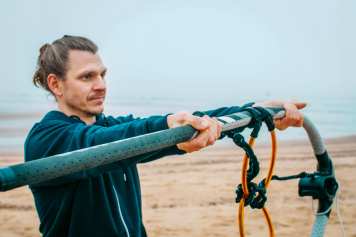 So macht ihr euch fit für die Windsurf-Saison