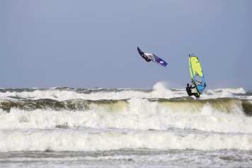Acht 2026er Waveboards um 85 Liter im großen Test