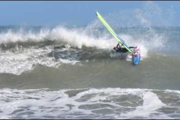 Wave-Action aus Neuseeland