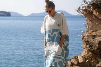 Ponchos, Handtücher & Co - Beach Bundles von Wave Hawaii gewinnen
