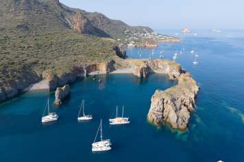 Panarea und Salina – Glamour und Granita