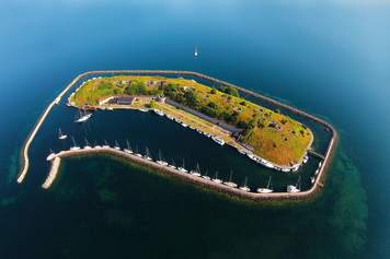 Festung und Marina Flakfortet stehen zum Verkauf