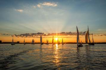 Insieme in regata notturna, crociera in squadriglia e settimana di Kiel
