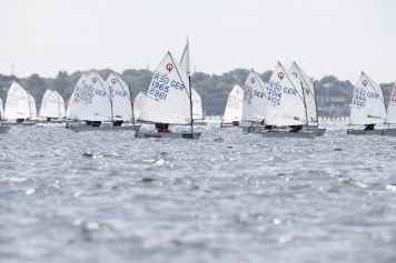 Jonny Seekamp triumphiert in Kiel-Schilksee