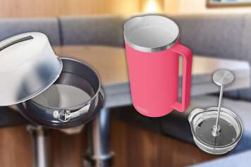 Springform und French Press für die Kaffeepause