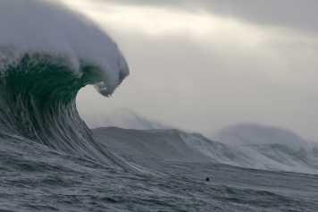Monster wave of 19.7 metres measured by satellite