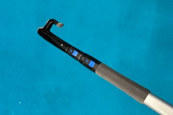 Gancio per barca con quattro attacchi intercambiabili