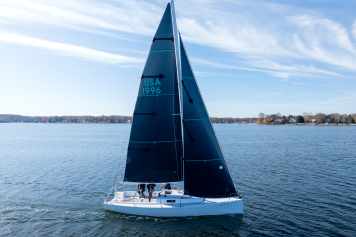 Quantum Electra – langlebiges Regatta-Laminat mit dualer Fasermatrix