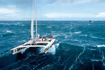 Wie einst Sir Peter Blake – Orkanfinale für “Sodebo”