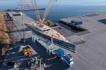 Nautor wassert zweite Swan 128