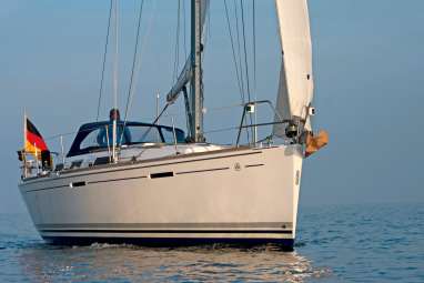 Bateau de grande série non conventionnel en test d'occasion