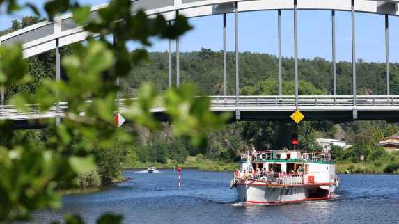 Bewegende Fluten - Die Moldau oberhalb von Prag