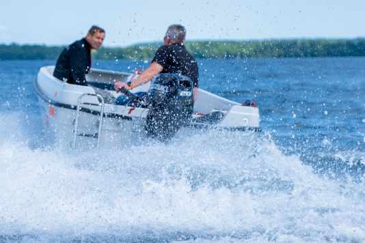 Which outboard motor is best suited to your boat?