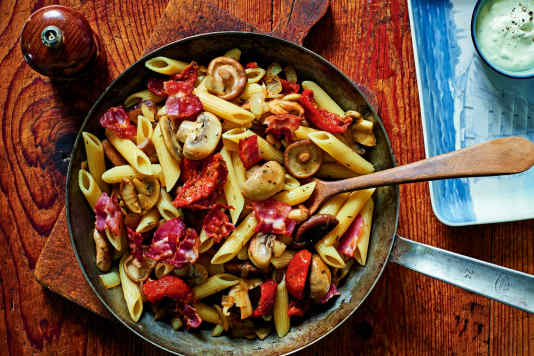 24 Rezepte, die an Bord schmecken und satt machen