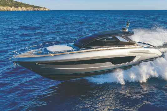 Die neue Generation sportlicher Open-Yachten