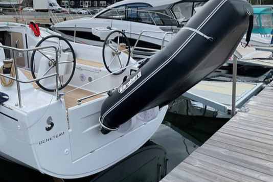 Smarte Heckhalterung von Dinghy Rings