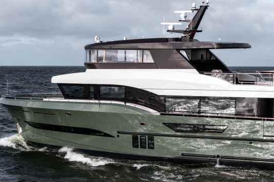 Die zweite Steeler Ocean Explorer 85 liegt gut im Wasser