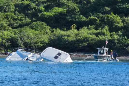 42-foot catamaran runs aground off the US Virgin Islands