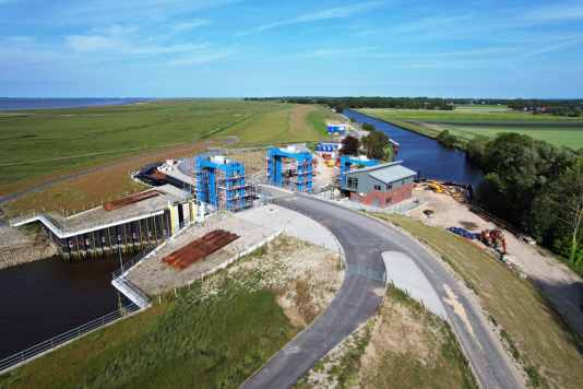 Hadelner Schleuse wird trockengelegt