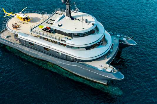Einmalige SWATH-Superyacht sucht Käufer