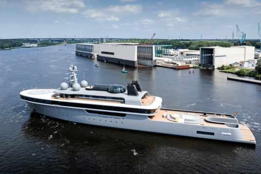 Lürssen-Gigayacht „nausicaä" macht in Kiel Pause