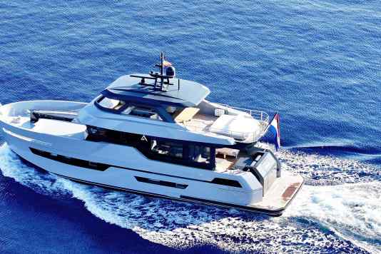 Global Explorer Yacht